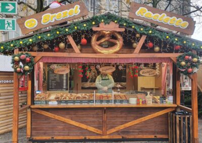 Racelette- und Brezel-Hütte auf dem Münsterplatz